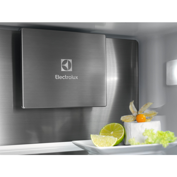 Electrolux - Montuojamas šaldytuvas su šaldikliu - ENC8MD19S